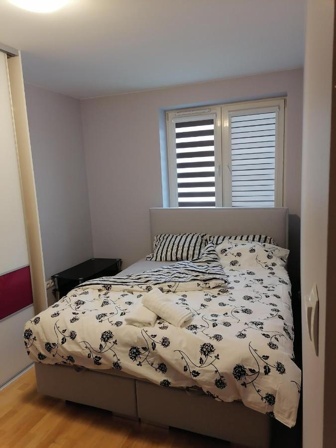ジェシュフApartament Luxbibiアパートメント エクステリア 写真