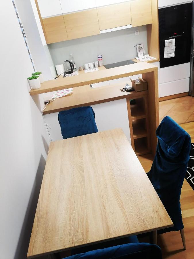 ジェシュフApartament Luxbibiアパートメント エクステリア 写真