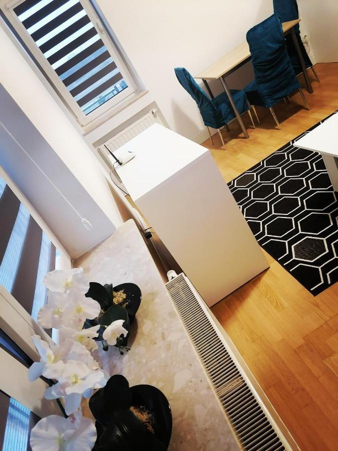 ジェシュフApartament Luxbibiアパートメント エクステリア 写真